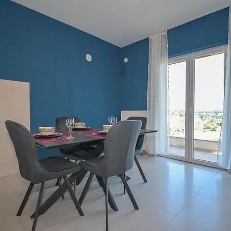 Antique View Solin Appartamento